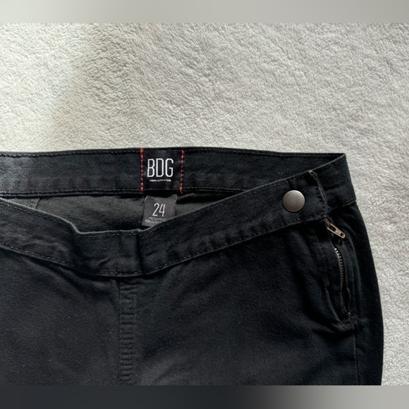 Urban Outfitters BDG Bella Black Low Rise Flare Jeans NWOT - Picture 5 of 13
